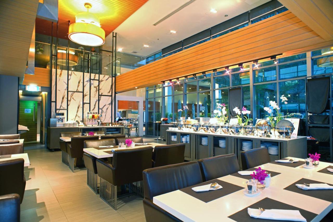 Sivatel Bangkok Hotel Екстериор снимка The interior of the restaurant